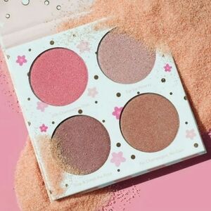 Beauty Bakerie Cotton Candy Champagne Blushlighter Palette